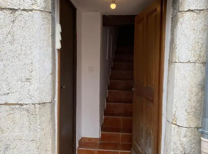Petit Appartement Calme En Plein Centre Du Village De Ribiers
