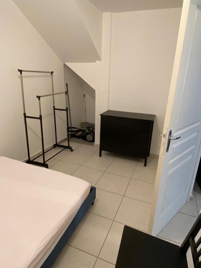Petit Calme En Plein Centre Du Village De Apartamento *